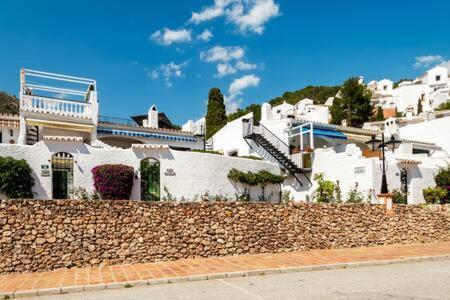 Hermosa Casa Con Terraza E Increibles Vistas Al Mar Y La Montana Nerja Dış mekan fotoğraf